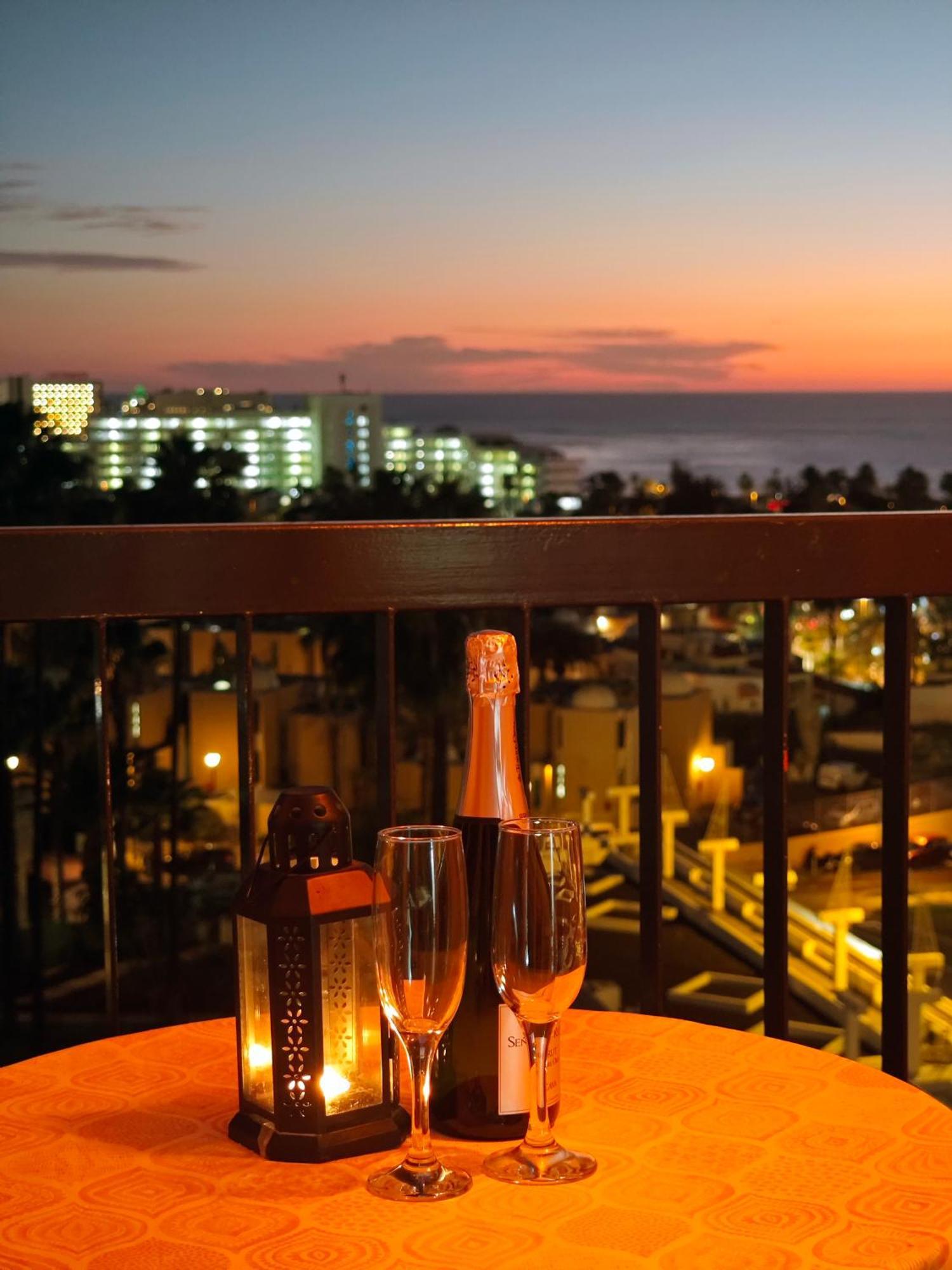 Blanco&Azul - Comfortable Ocean View Apartment Next To The Beach Playa de las Americas  Eksteriør bilde
