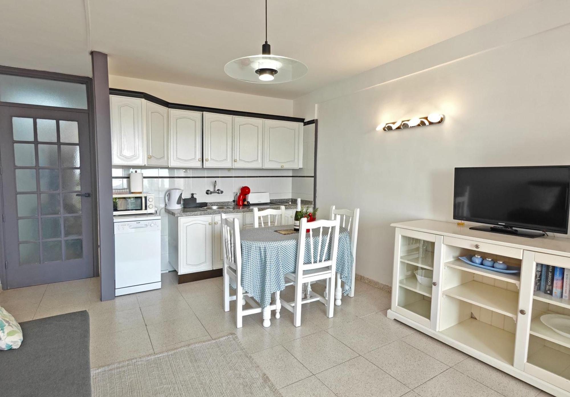 Blanco&Azul - Comfortable Ocean View Apartment Next To The Beach Playa de las Americas  Eksteriør bilde